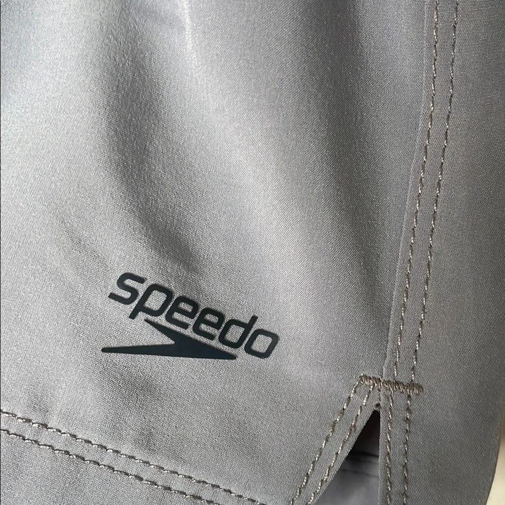 Speedo Gray Athletic Shorts Lightweight Elastic Waist​
